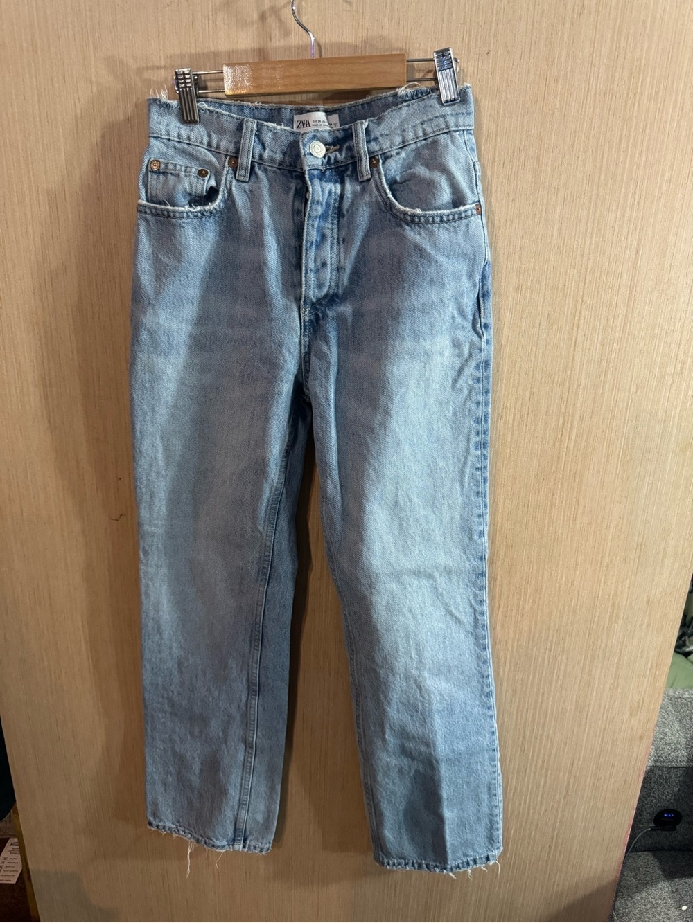 Zara High Rise Button Fly Light Wash Straight Jeans Size 2